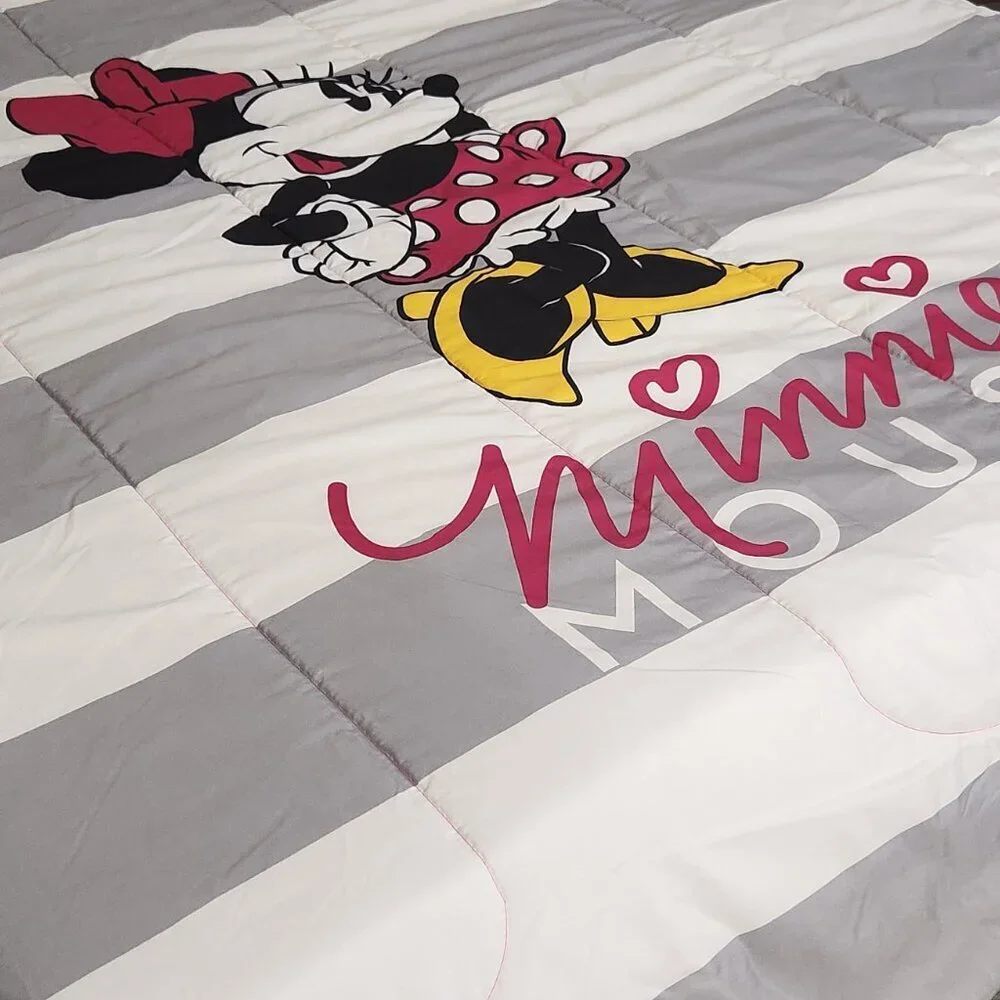 Disney Beloved Minnie Mouse Girls Twin Gray White Reversible Bedding Comforter